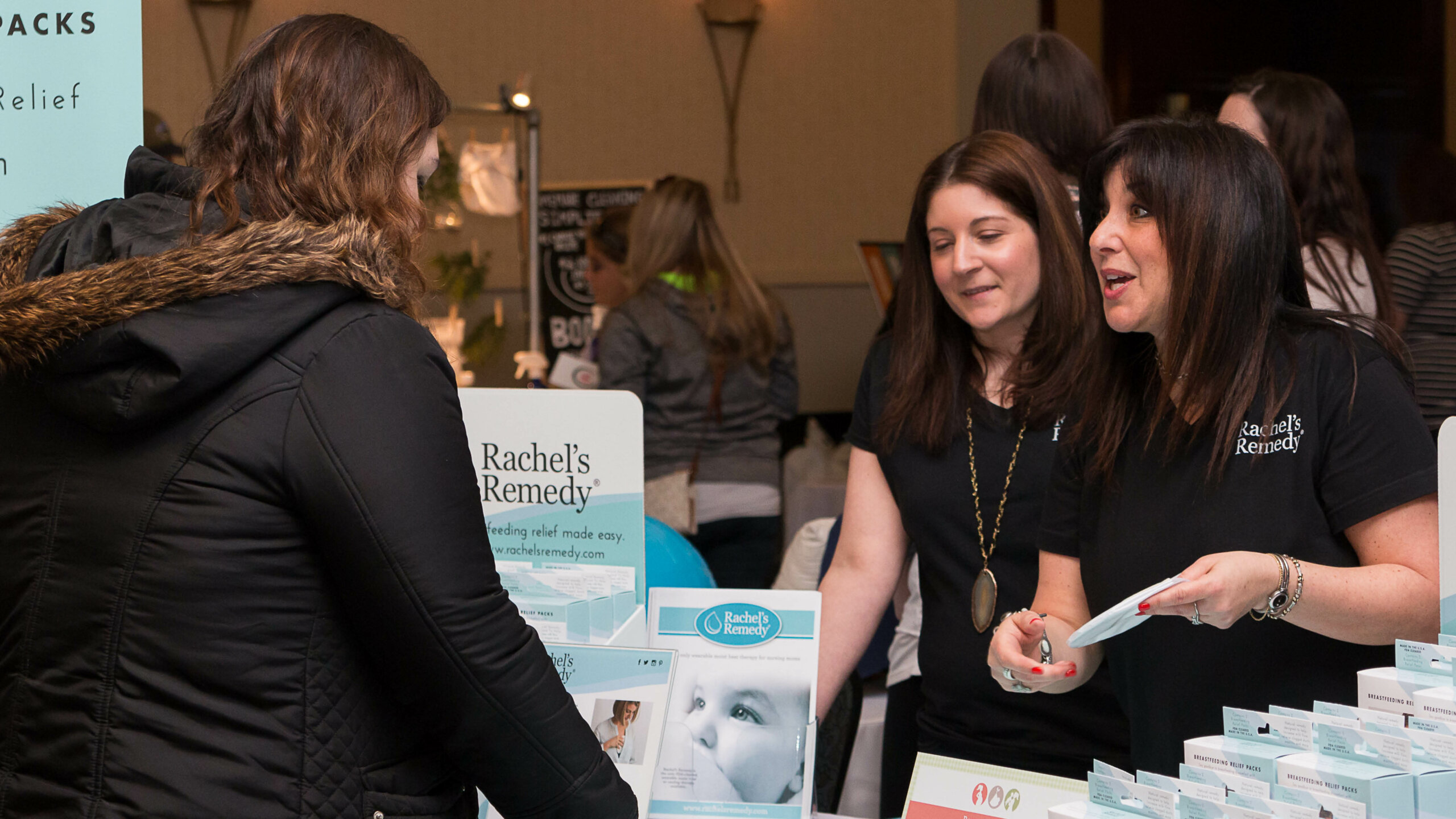 exhibitors and attendee at babies & bumps event